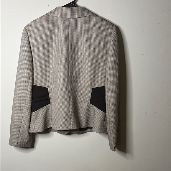 Tahari ASL Women's Blazer - Black and Cream - Picture 7 of 8